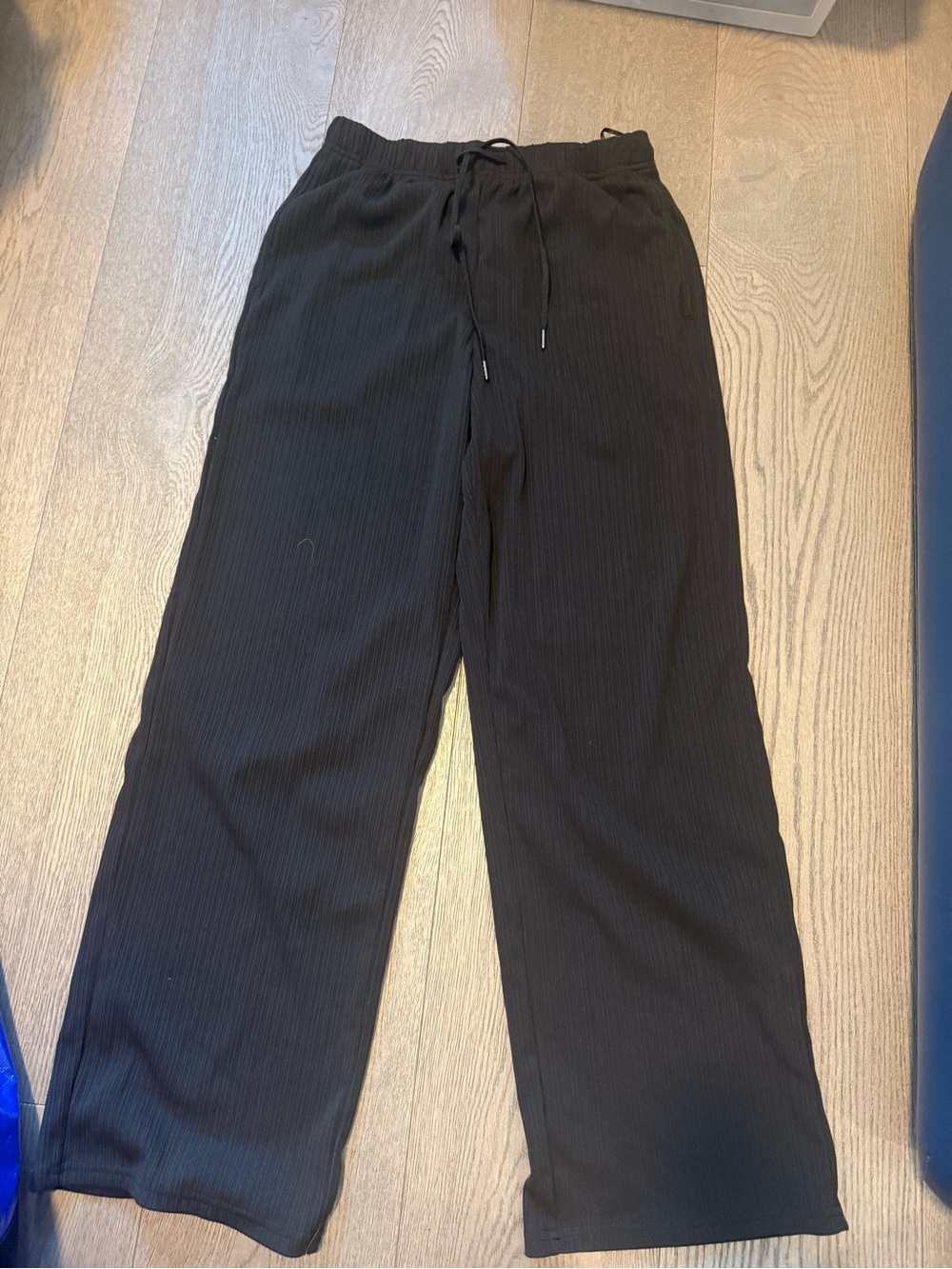 Women's Black Wide-Leg Drawstring Joggers